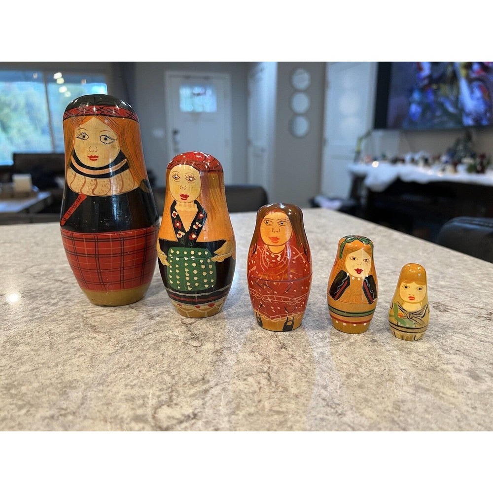 Vtg Wood Nesting Dolls Women 5 dolls Authentic Models